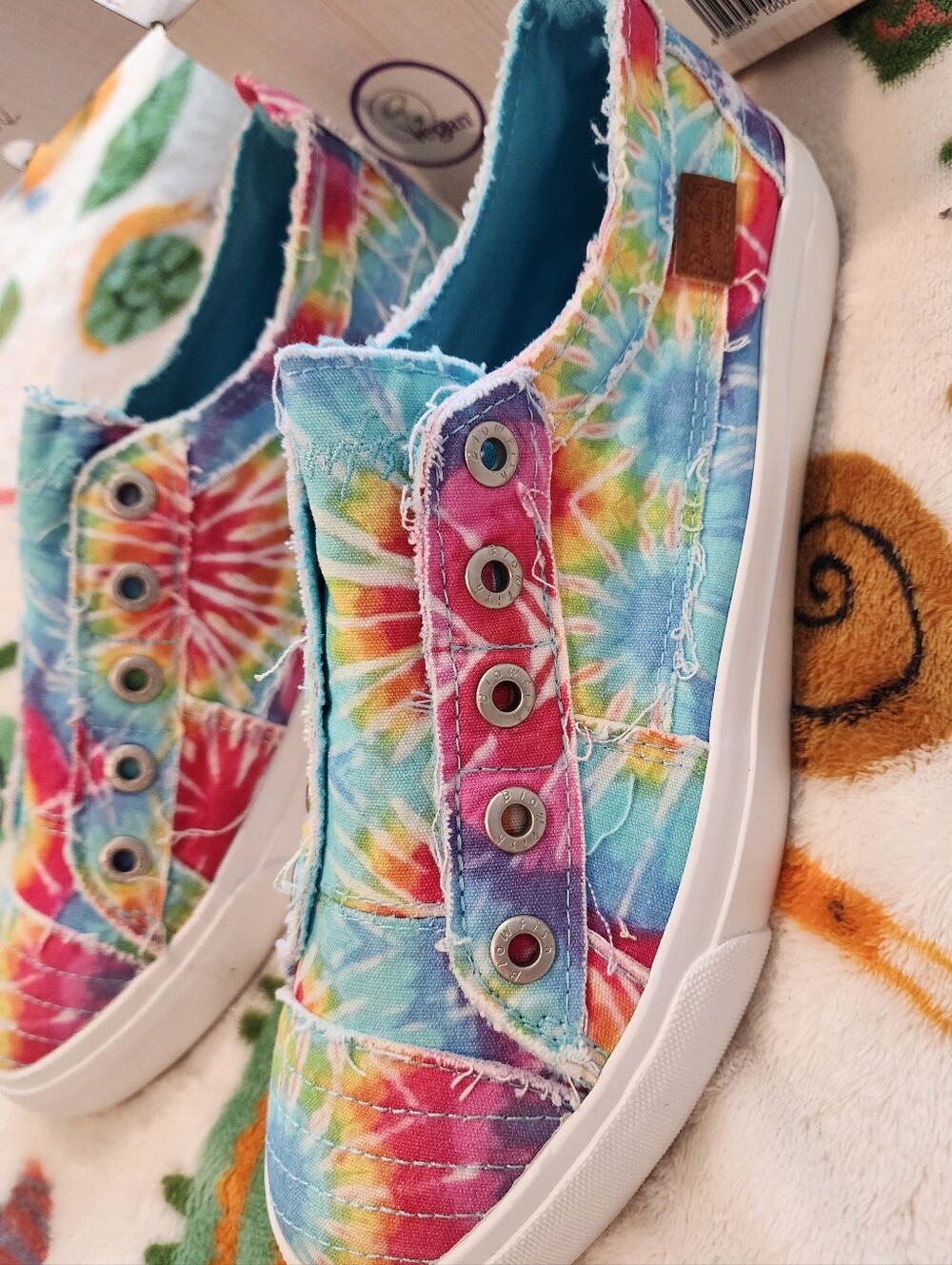Women's Tie-Dye Slip-On Canvas Sneakers By Blowfish - Multicolor. Size 10. New. - Picture 5 of 6
